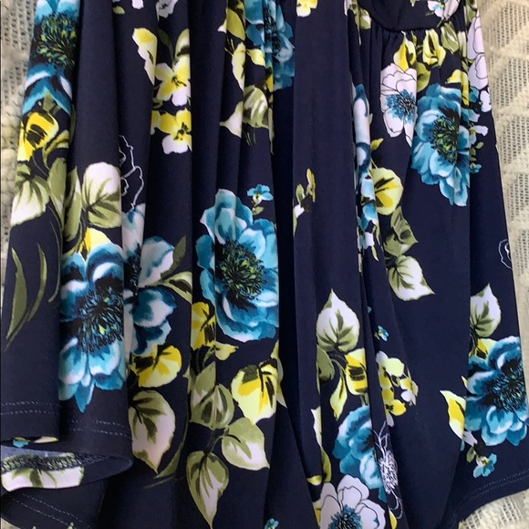 Floral halter top. Torrid - Picture 2 of 4